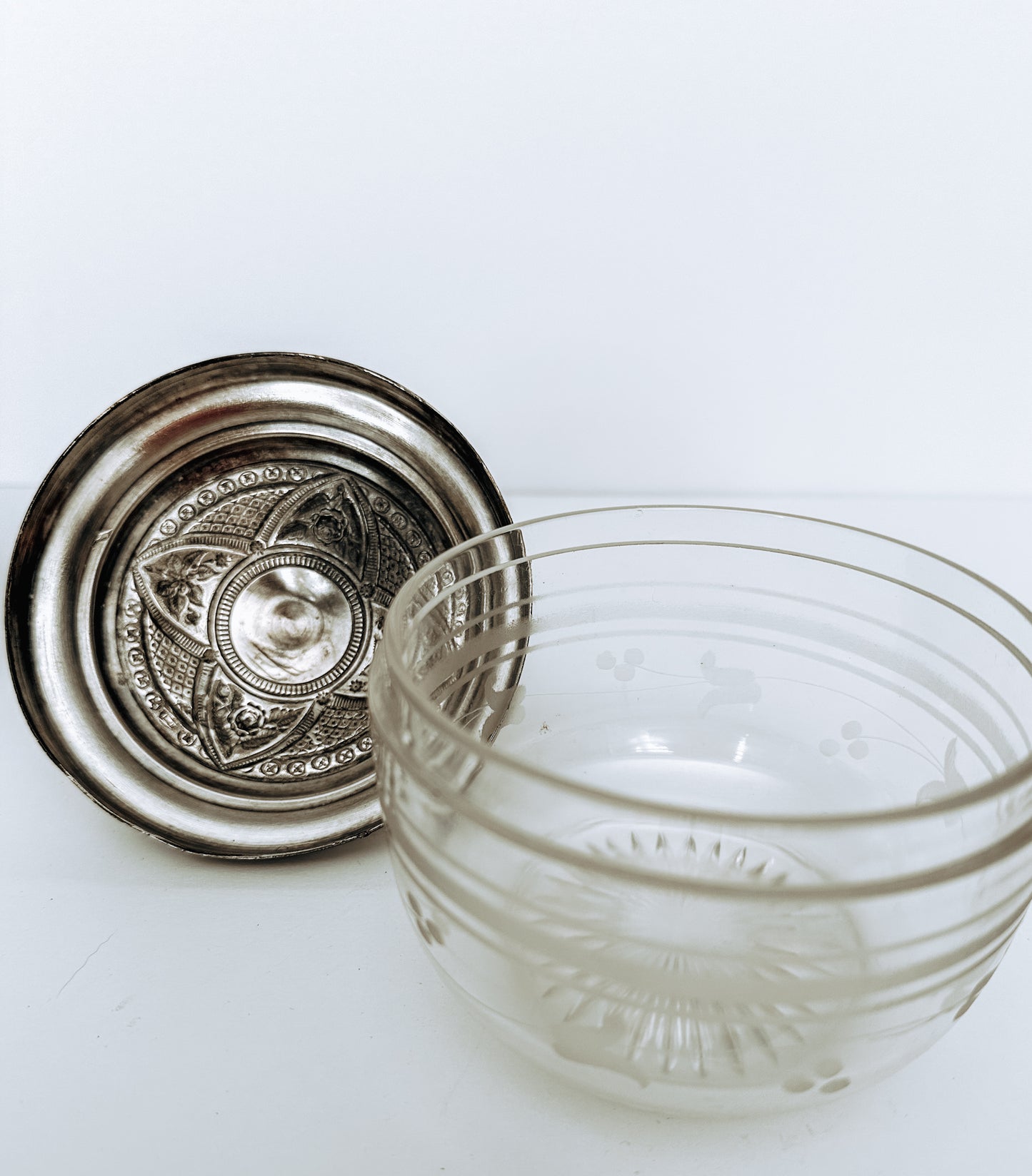Glass Trinket Dish with Fancy Lid