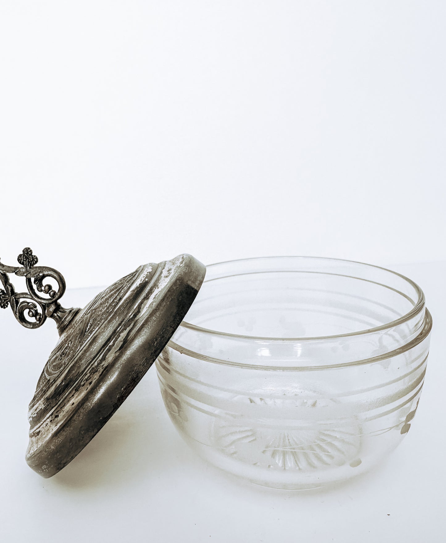 Glass Trinket Dish with Fancy Lid