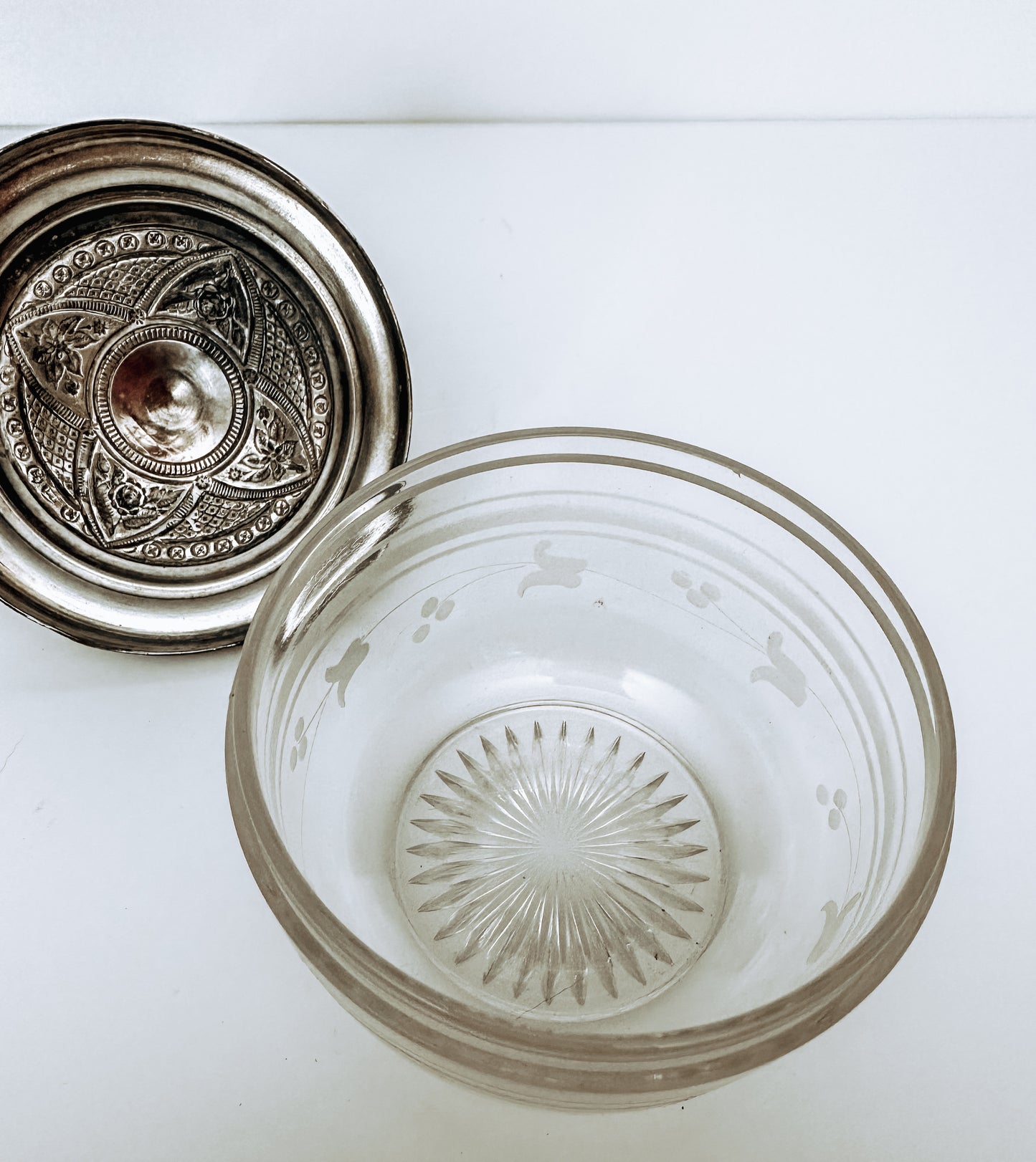 Glass Trinket Dish with Fancy Lid